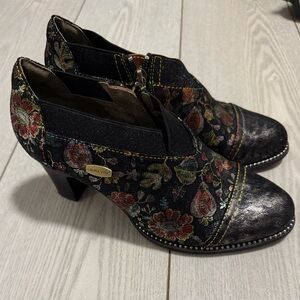 Laura Vita Elodie pumps 36 ankle booties metallic floral red black gold boho